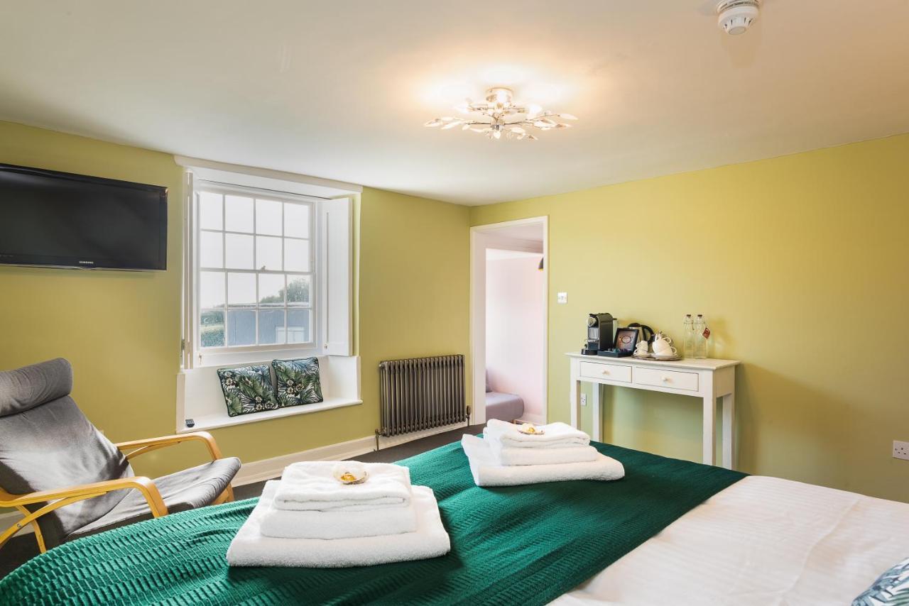 Lyme 1 Hotel Lyme Regis Bagian luar foto