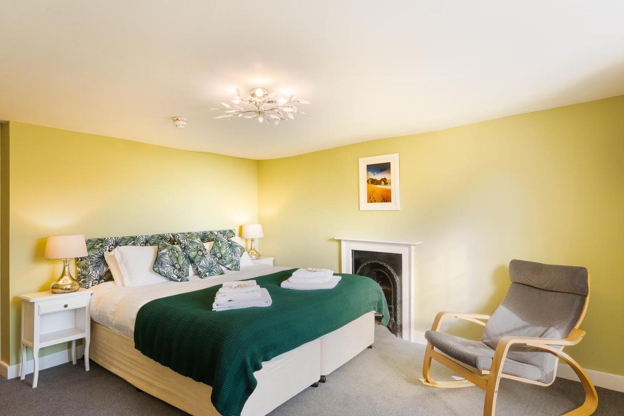 Lyme 1 Hotel Lyme Regis Bagian luar foto