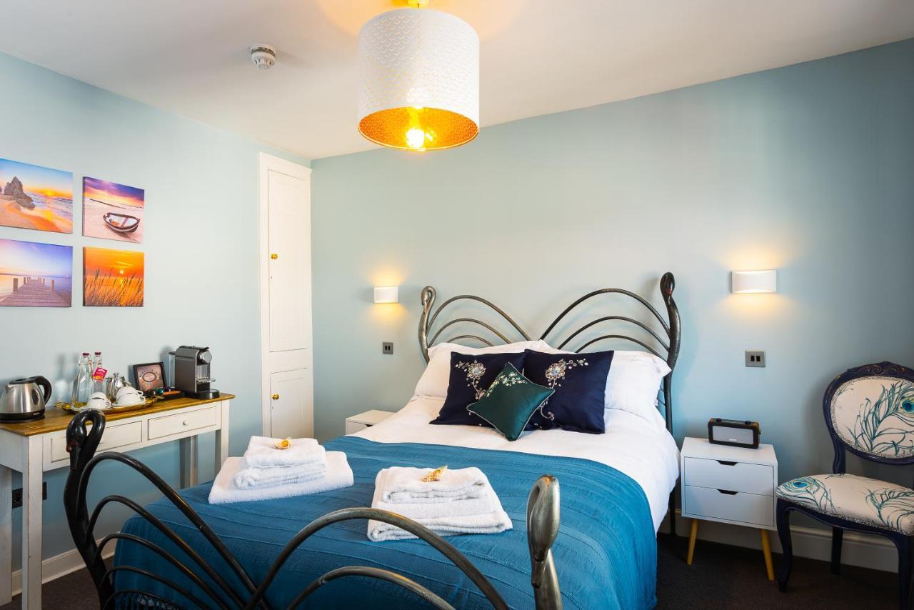 Lyme 1 Hotel Lyme Regis Bagian luar foto