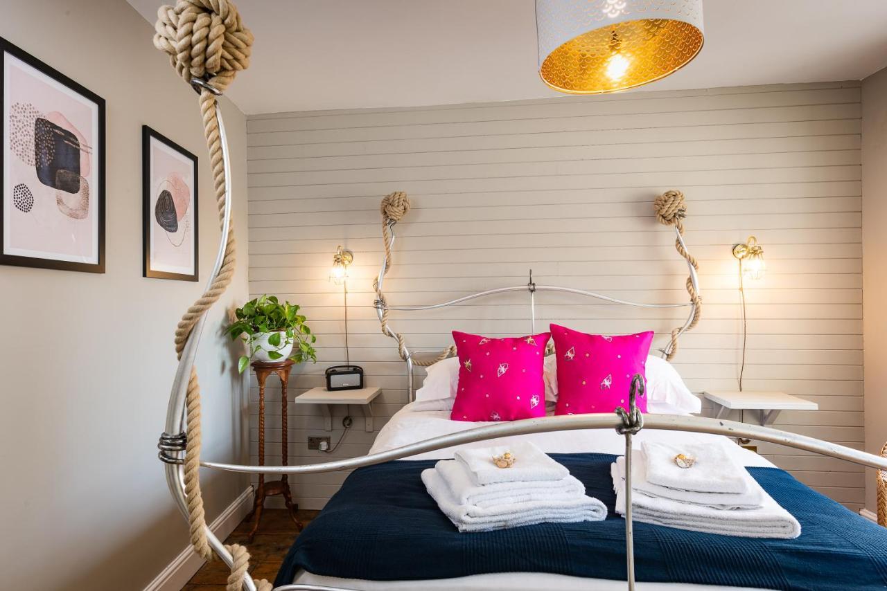Lyme 1 Hotel Lyme Regis Bagian luar foto
